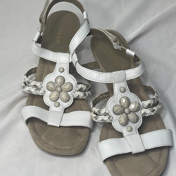 Easy Spirit White Adjustable Strap Floral Beaded Wedge Sandals Size 7 - Picture 5 of 10